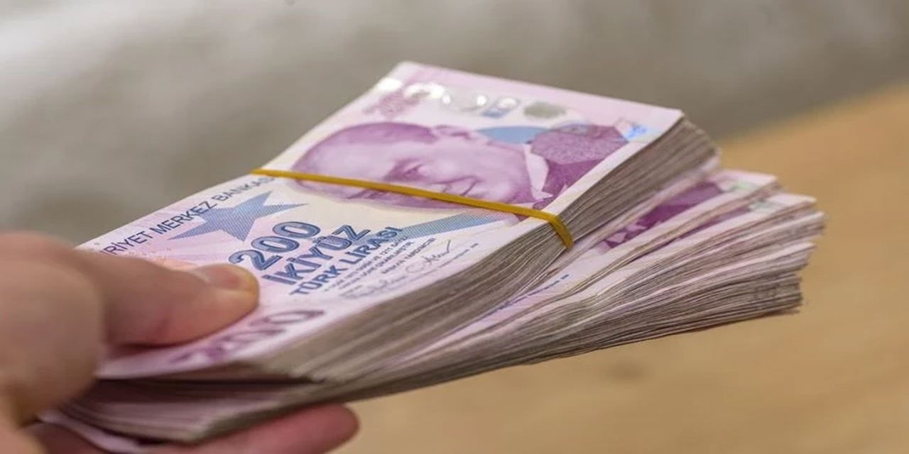 En Düşük Maaşlı Emekliye Özel Bayram İkramiyesi